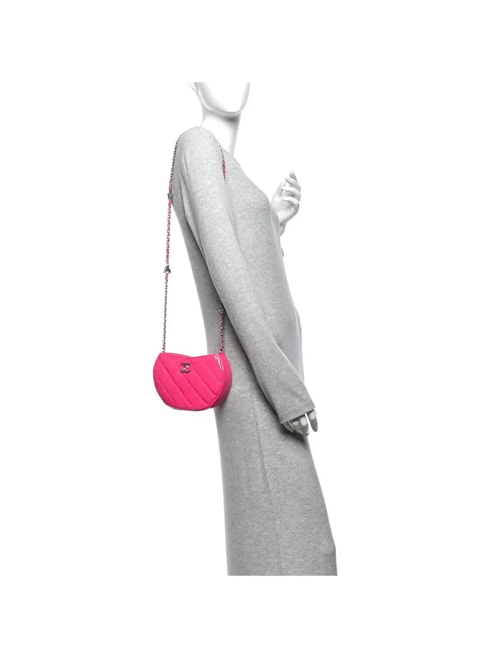 CHANEL elevate your
